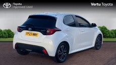 Toyota Yaris 1.5 Hybrid Design 5dr CVT Hybrid Hatchback